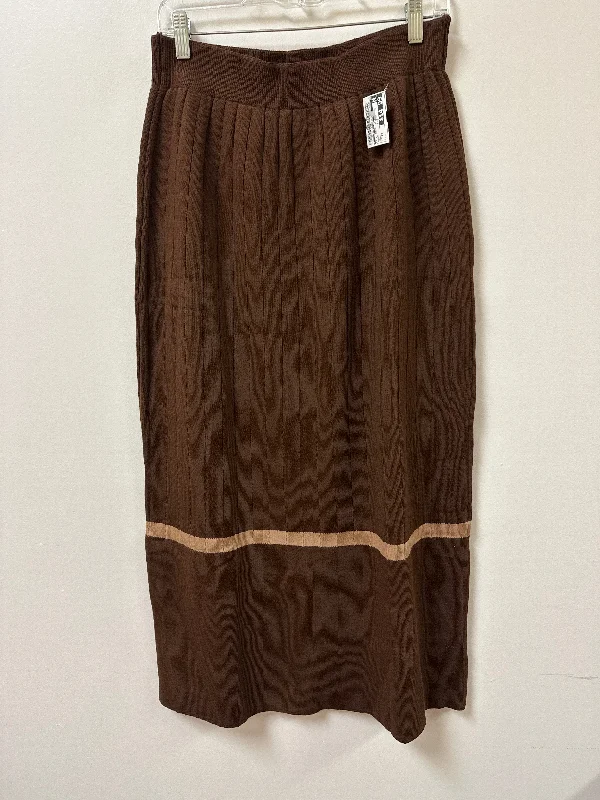 Women's Fleece Pleated Skirts-Skirt Maxi By Clothes Mentor In Brown, Size: 14