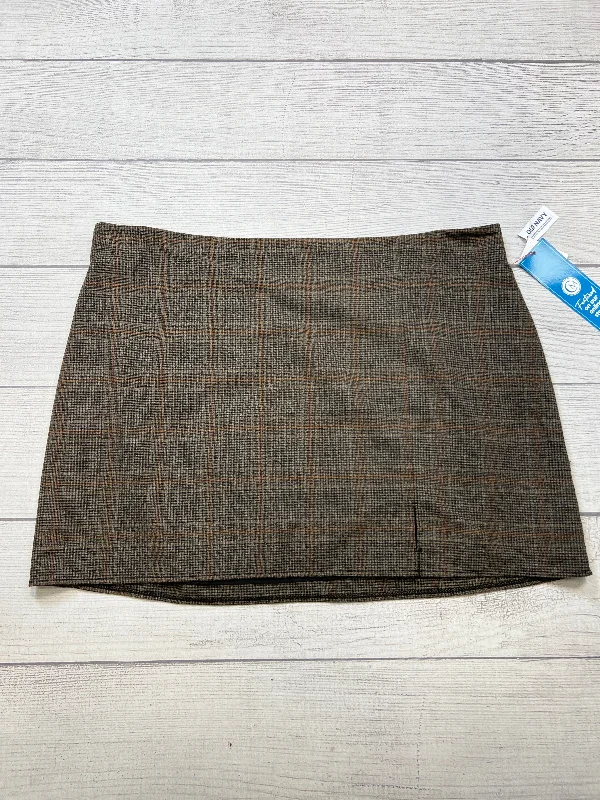 Women's Low-Waisted Ruffle Skirts-New! Skirt Mini & Short By Old Navy In Plaid Pattern, Size: 22