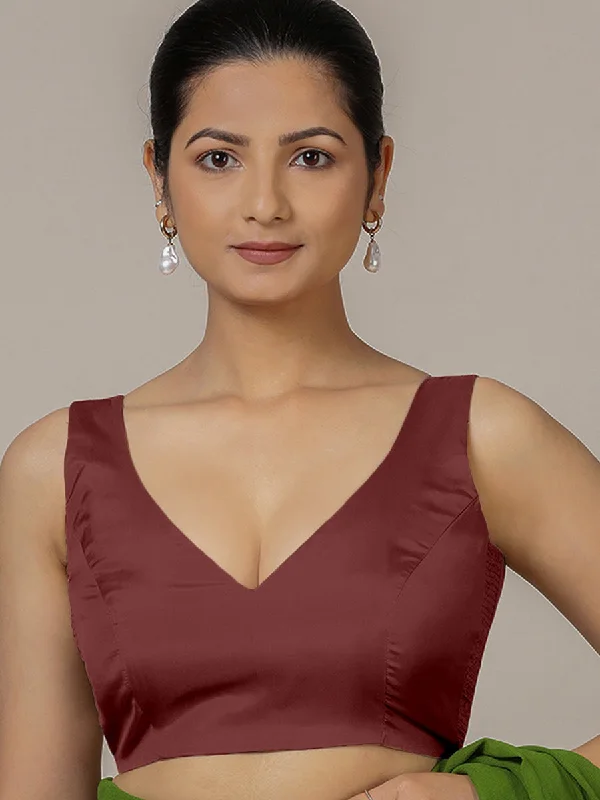 Raisa x Rozaana | Burgundy Sleeveless FlexiFit™ Saree Blouse with Simple V Neckline and Back Cut-out with Tie-Up